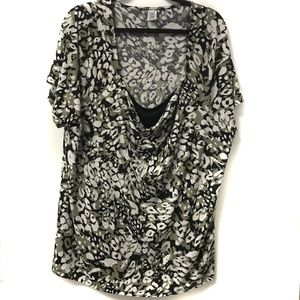 Plus Size Green Black White Blouse Top 4X